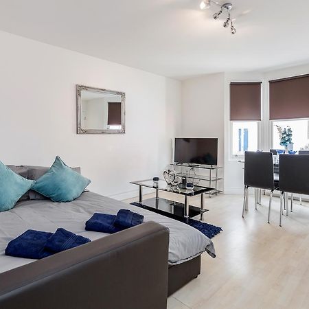 Watford Junction Apartment Exterior photo